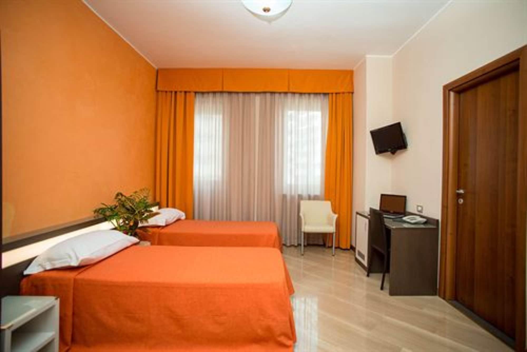 מילאנו Hotel Fiera Congressi מראה חיצוני תמונה
