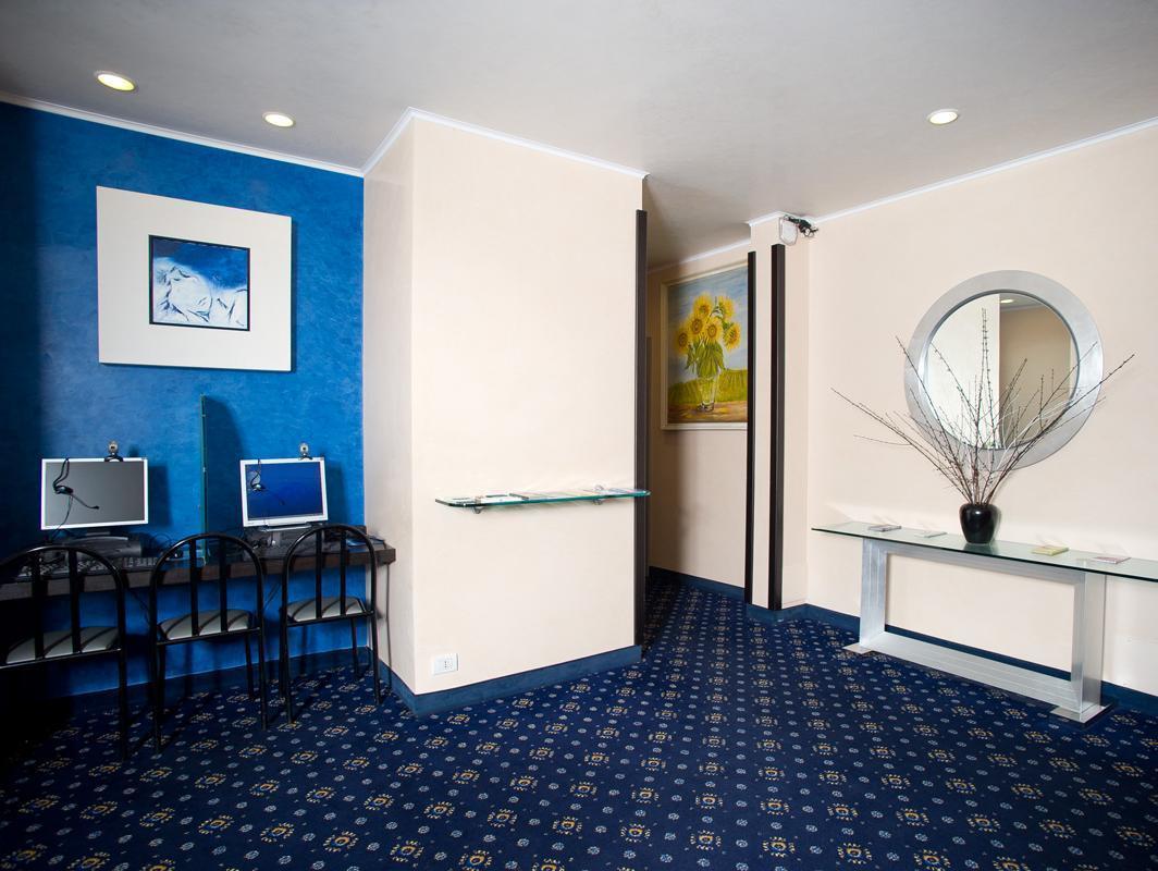מילאנו Hotel Fiera Congressi מראה חיצוני תמונה